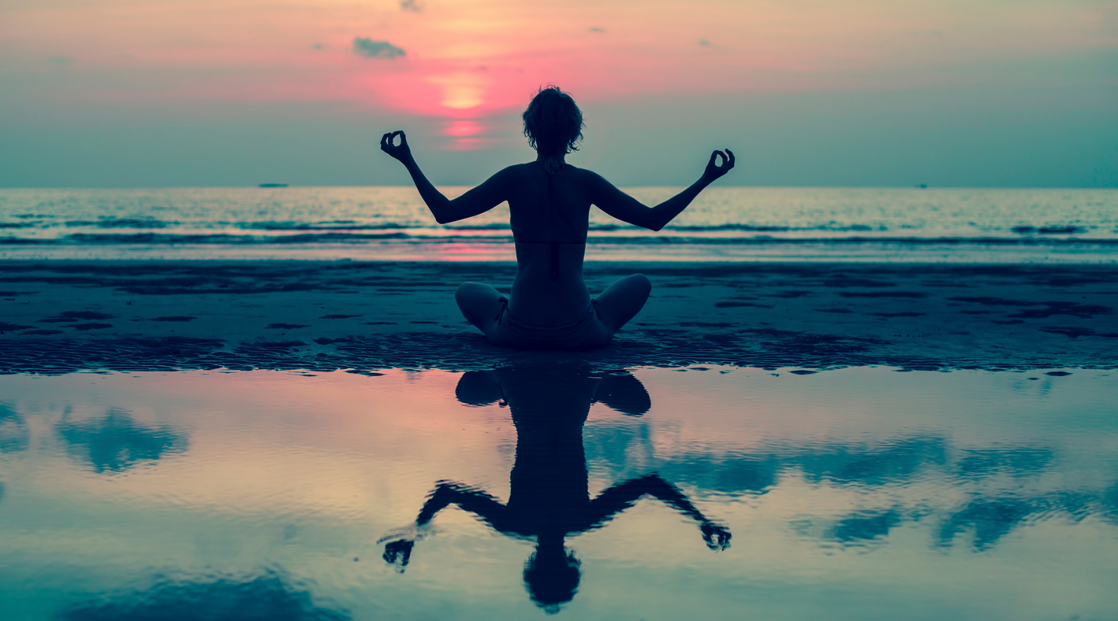 5-mudras-of-yoga-full-circle-image